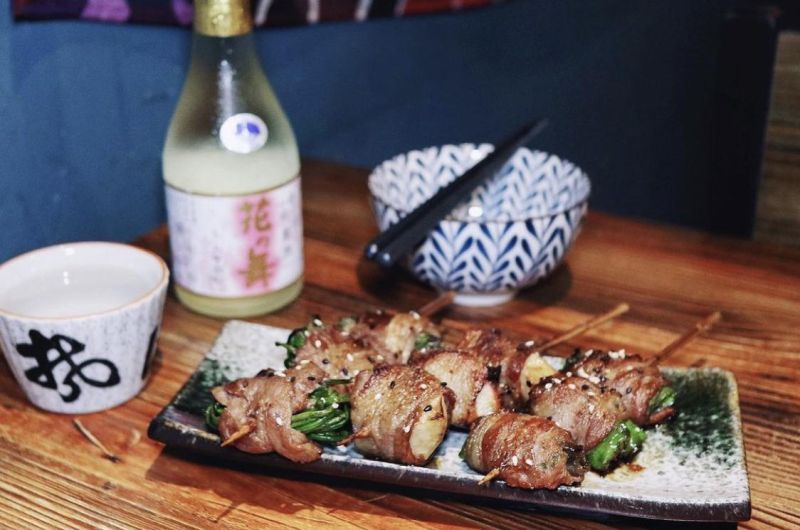 碳休今呷串燒酒場