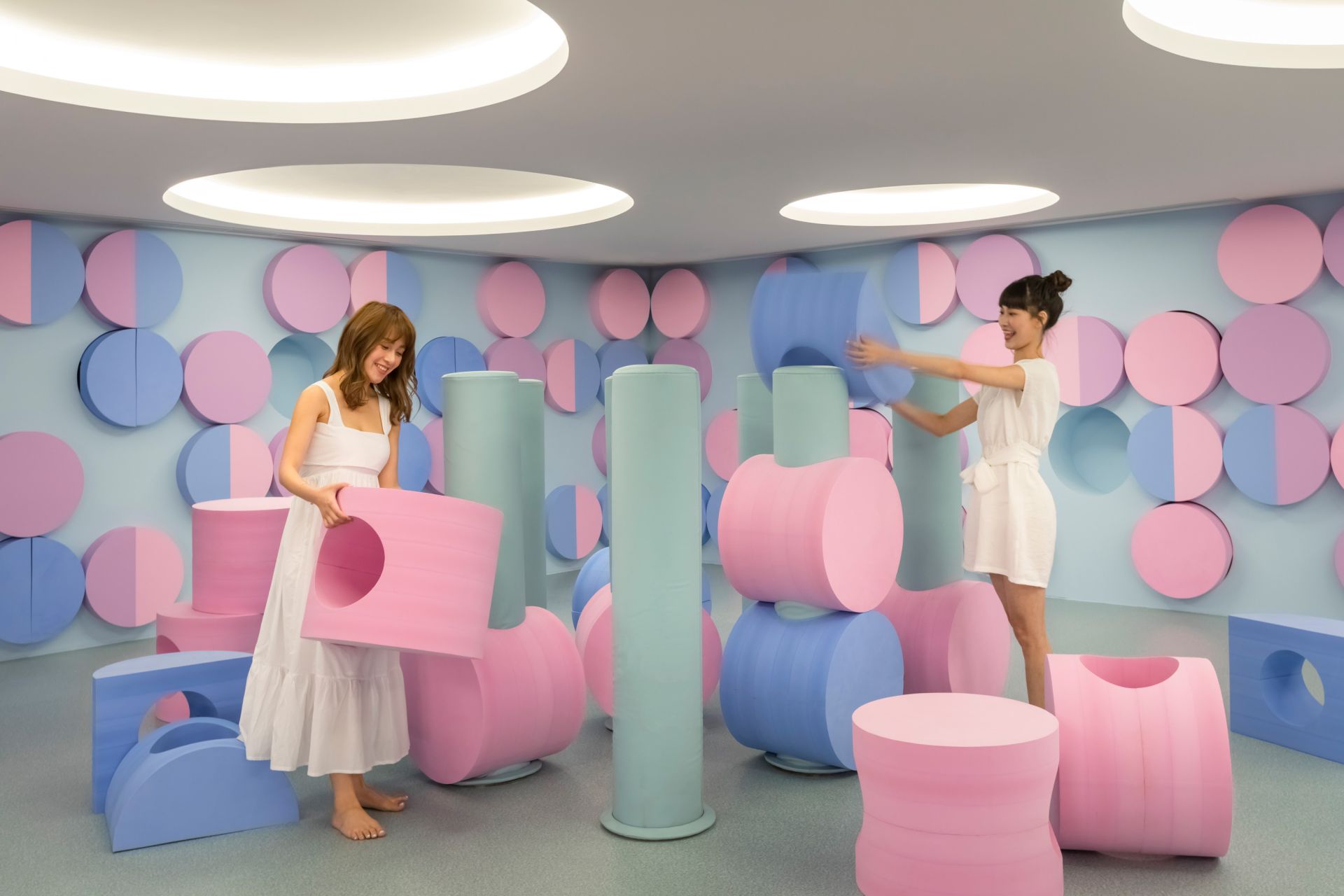 yi_ROLLING-SPOT_body-2