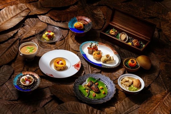 Jiang Family's Gold Leaf．Summer Banquet