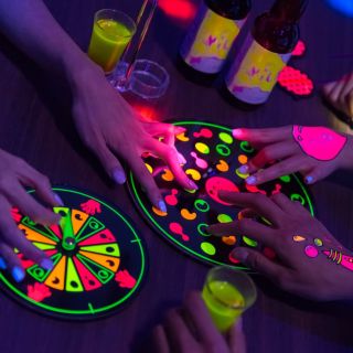 yi_NEON-PARTY_gallery-6